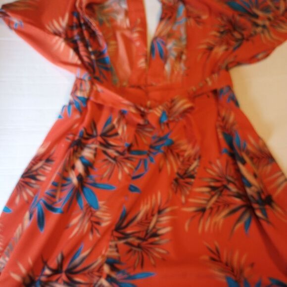 Tropical Print Mini Dress Deep V Cut Front And Back Belted Pleated Front - Picture 9 of 10